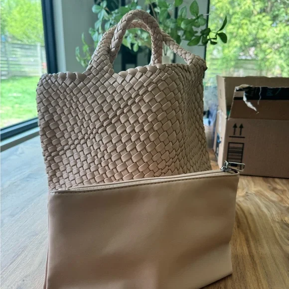 Tan Textured Tote Bag with Matching Pouch - Picture 9 of 9